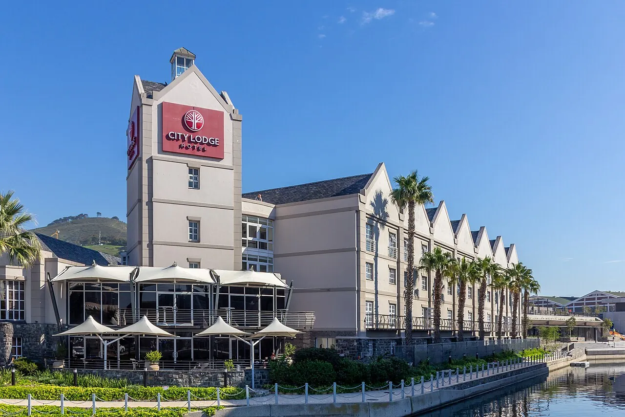 City Lodge Hotel V&A Waterfront with its terrace on the canal